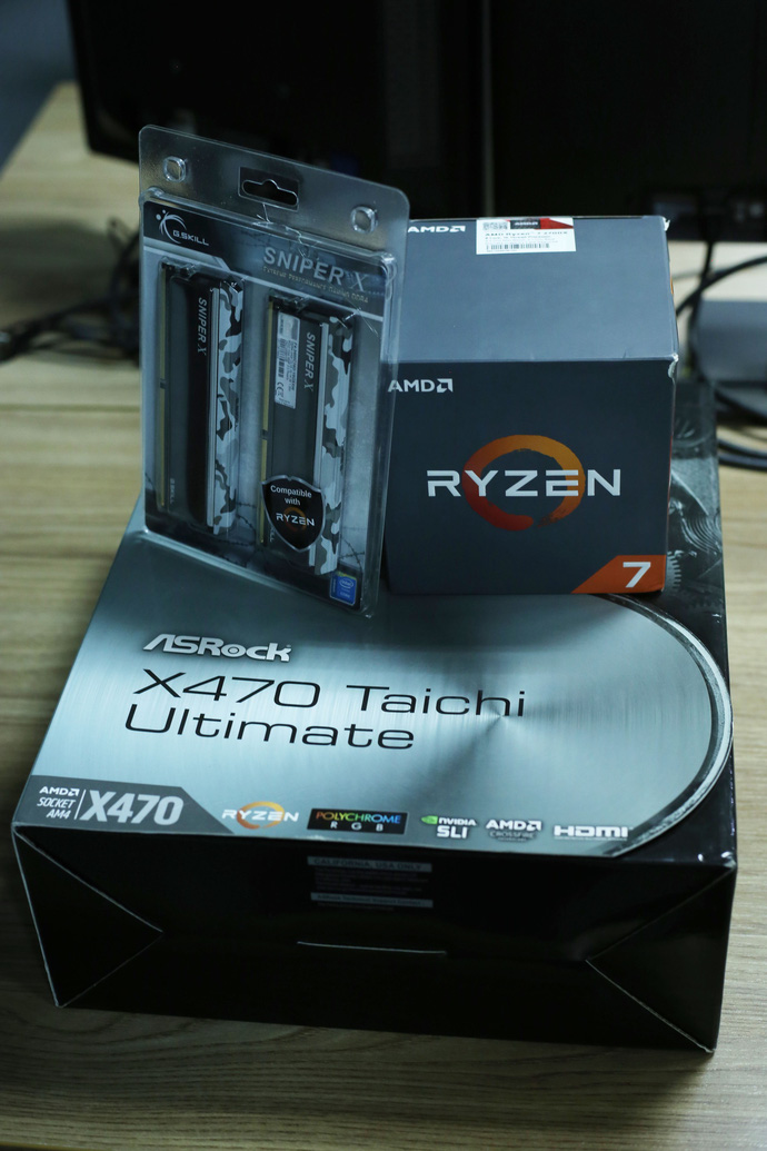 AMD Ryzen 7 2700X ( 3.7GHz/4.3GHz)/ 20MB/ 8 Cores 16 Threads/ Socket AM4 new full box - BH 36 tháng