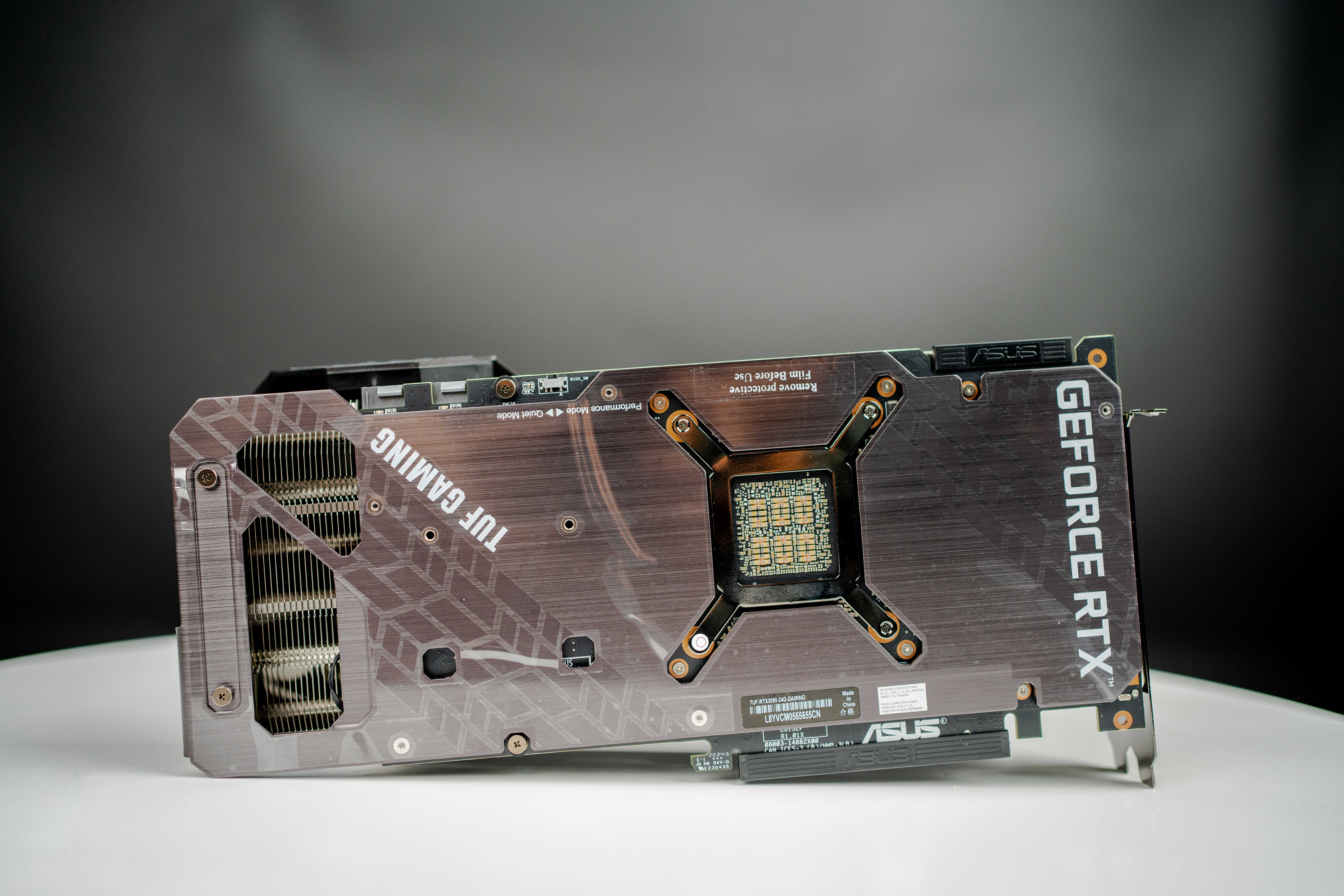 Đánh Giá VGA ASUS TUF GAMING GeForce RTX 3090 Hiệu Năng Đỉnh Cao