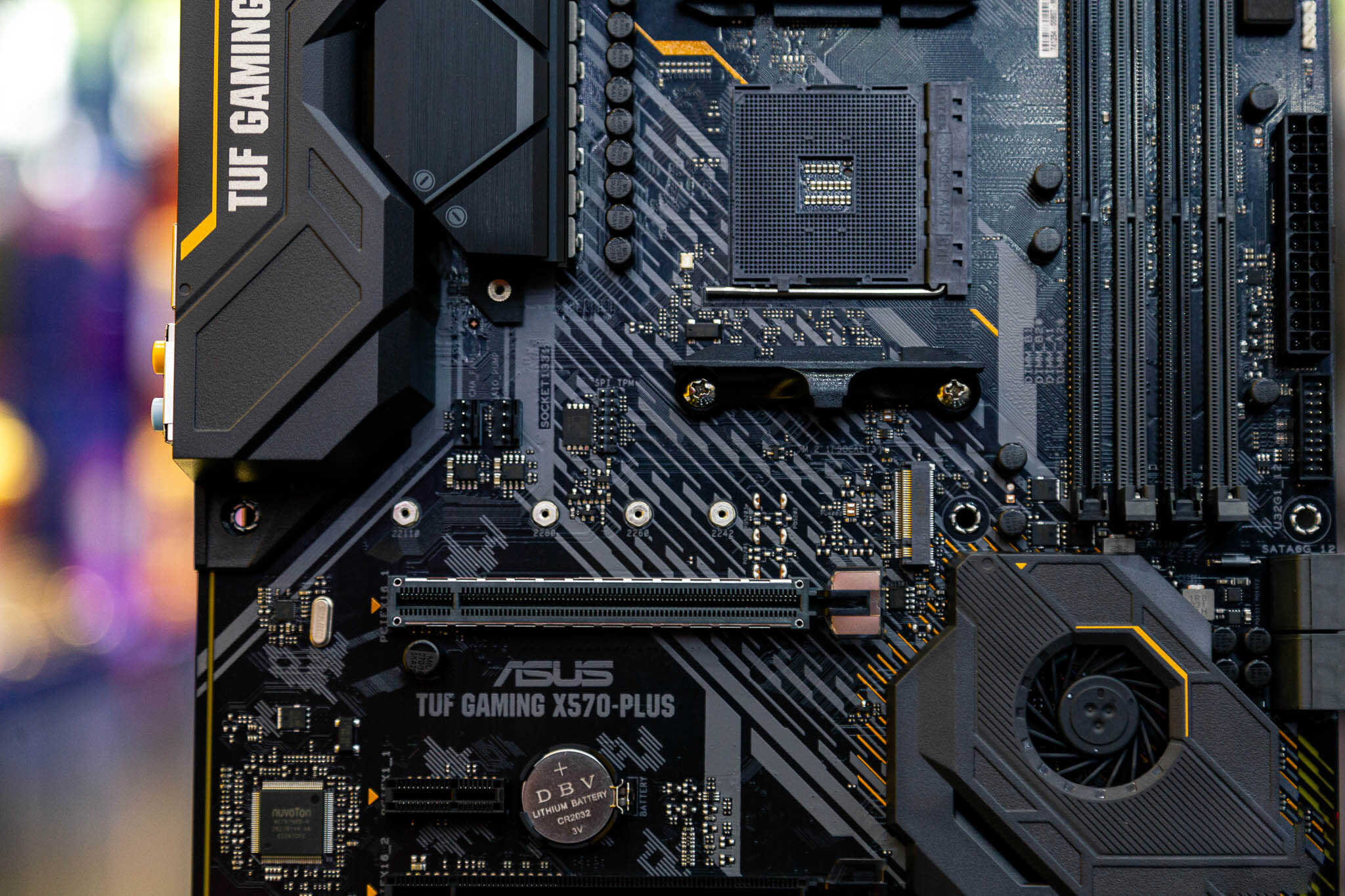 Đánh giá bo mạch chủ ASUS TUF X570-Plus Wifi 