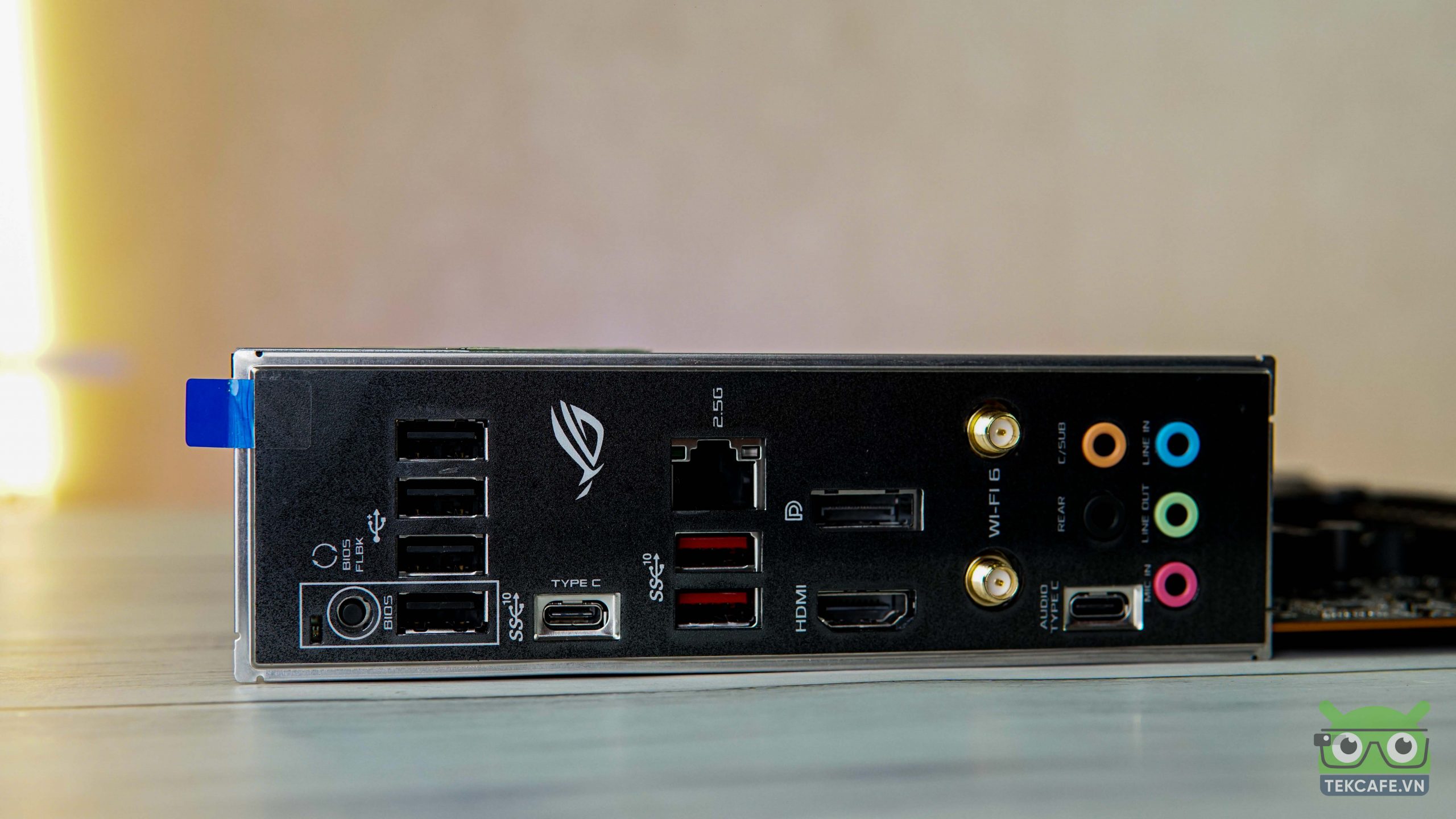 Bo mạch chủ ROG Strix B550-XE Gaming Wifi Asus đa dạng kết nối